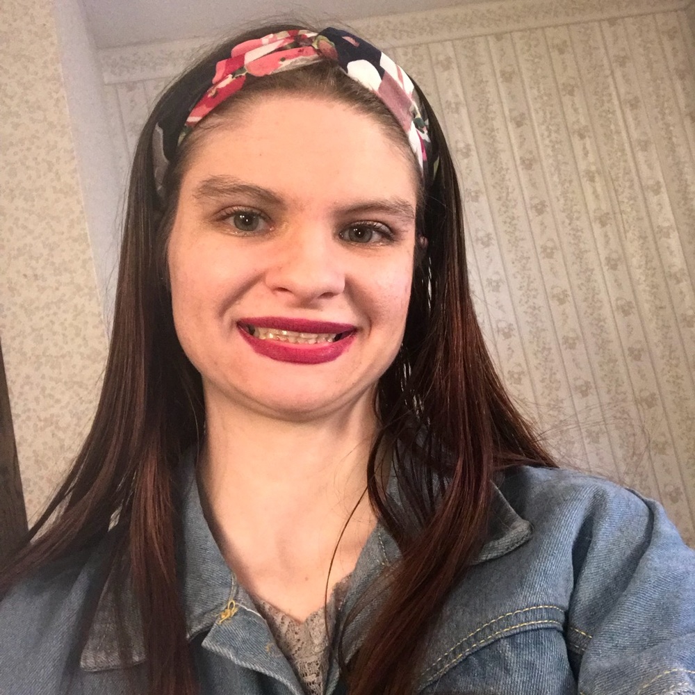 Meet your Posher, Emily